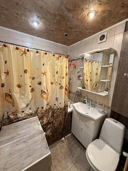 2 комн квартира по ул Латвийская 20