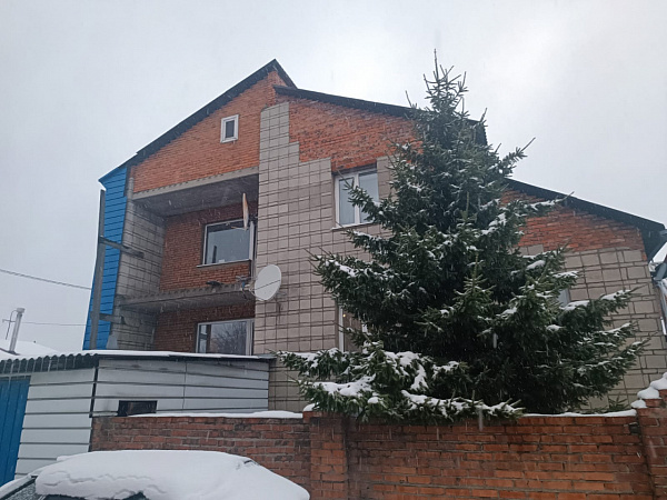 2 этажный дом Ударная
