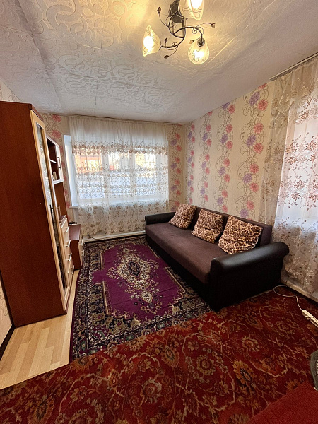 1ком по ул.Веселая 43