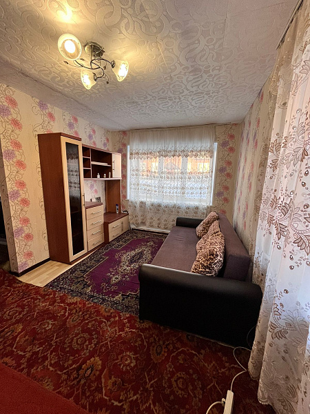1ком по ул.Веселая 43