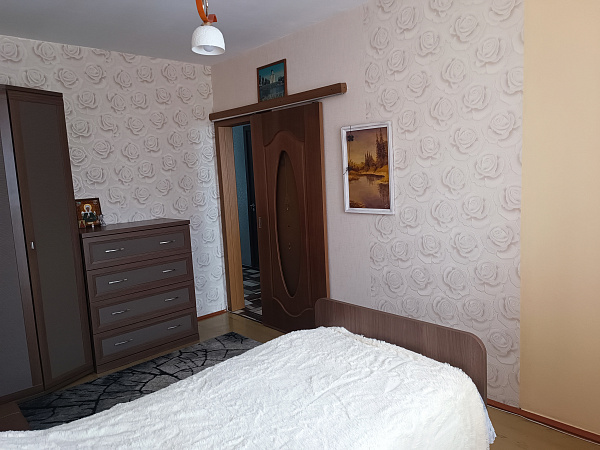3 комн.квартира Мира,48