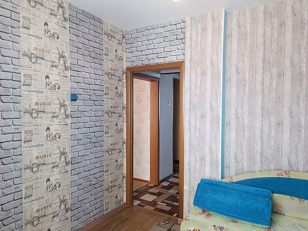3 комн.квартира Мира,48