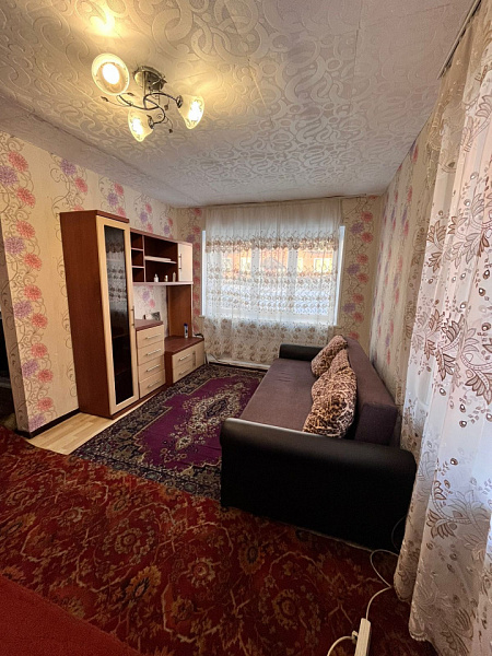 1ком по ул.Веселая 43
