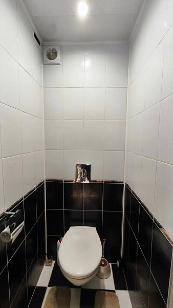 4 к квартира есенина 62