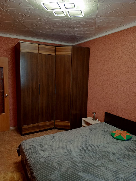 3-к Черных 8