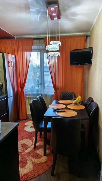 4 к квартира есенина 62