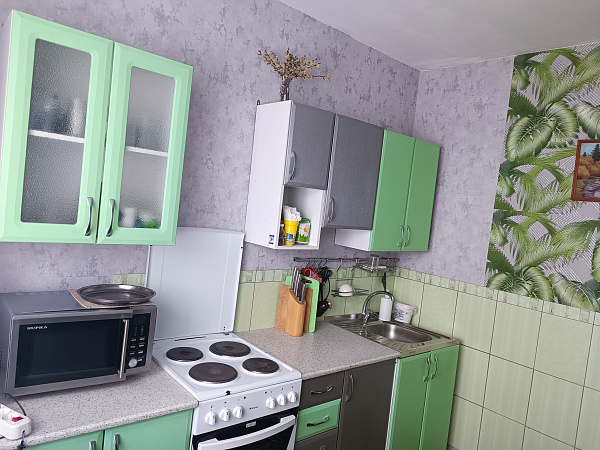 3 комн.квартира Мира,48