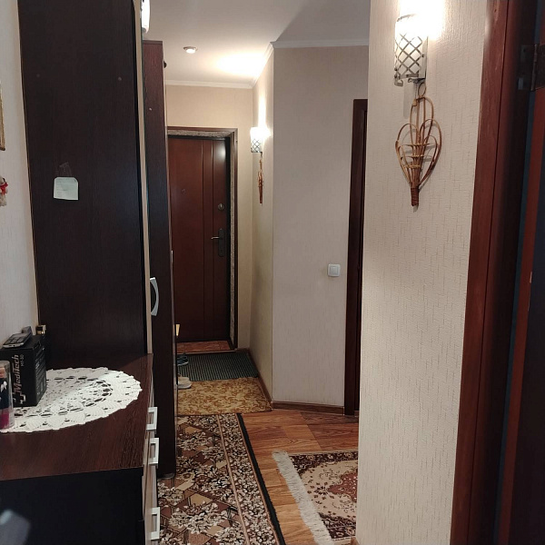 3 ком -квартира Большевитская 14